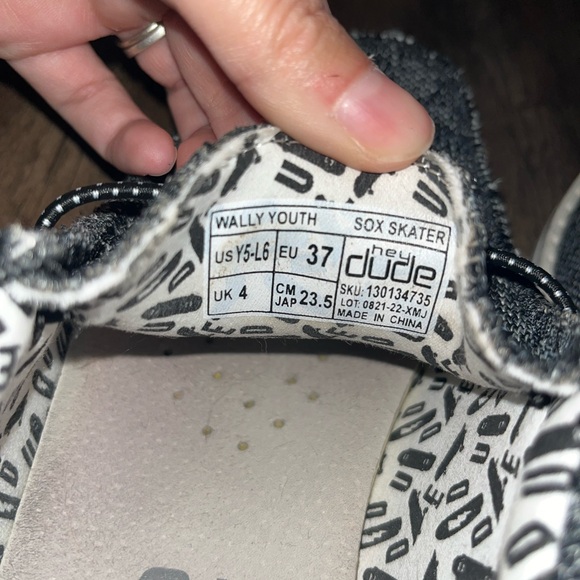 Hey Dude Shoes - Picture 5 of 6